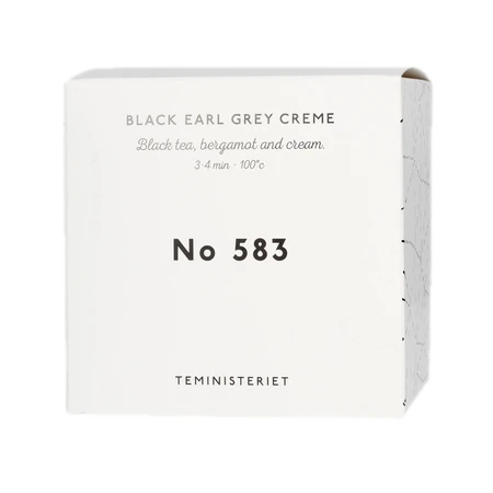 Opakowanie herbaty Teministeriet No 583 Black Earl Grey Creme, zawierającej czarną herbatę, bergamotkę i krem. Idealna do zaparzania w temperaturze 100°C przez 3–4 minuty. Pudełko w minimalistycznym stylu, w kolorze białym z czarnymi napisami, co nadaje elegancji i pasuje do nowoczesnych herbat premium.