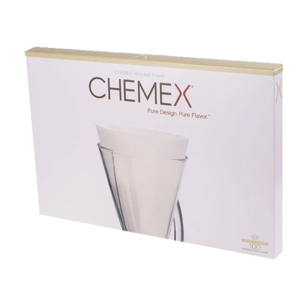 Filtry papierowe Chemex, białe i niezłożone, przeznaczone do zaparzacza o pojemności 3 filiżanek. W opakowaniu 100 sztuk filtrów, które zapewniają czysty, pełny smak kawy przy metodzie przelewowej.