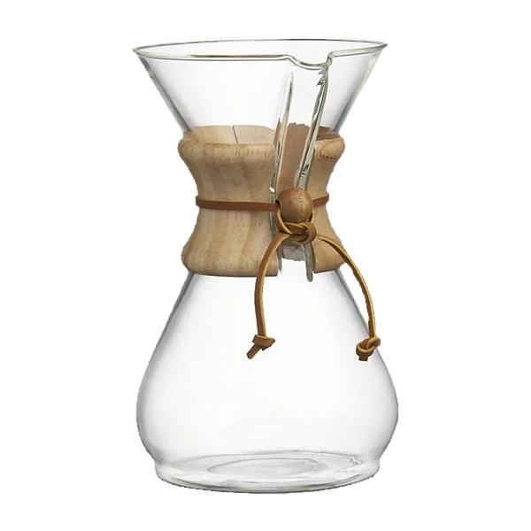 Szklany zaparzacz Chemex Classic Coffee Maker o pojemności na 8 filiżanek. Klasyczny design z charakterystycznym drewnianym kołnierzem i skórzanym paskiem, który dodaje elegancji i ułatwia bezpieczne nalewanie gorącej kawy.