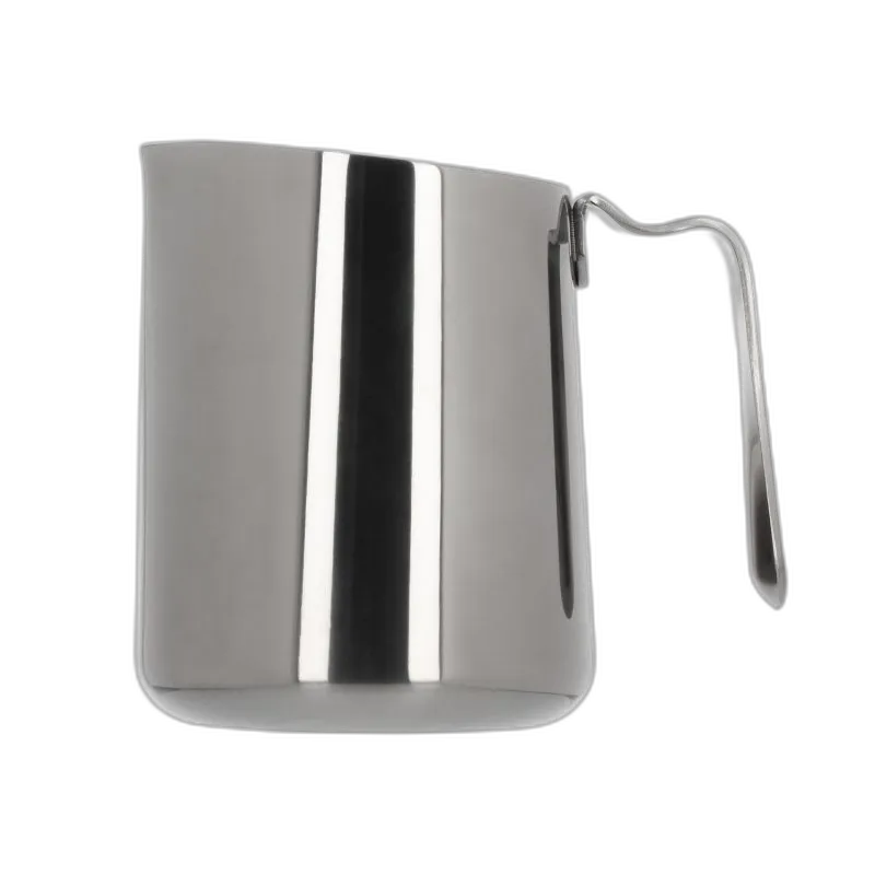 Grafitowy dzbanek Fellow Eddy Pitcher o pojemności 530 ml. Stylowy i funkcjonalny, wykonany z wysokiej jakości stali nierdzewnej. Wyposażony w ergonomiczny uchwyt oraz precyzyjną wylewkę, umożliwia łatwe spienianie mleka do kawy. Doskonały wybór dla profesjonalnych baristów i miłośników kawy.